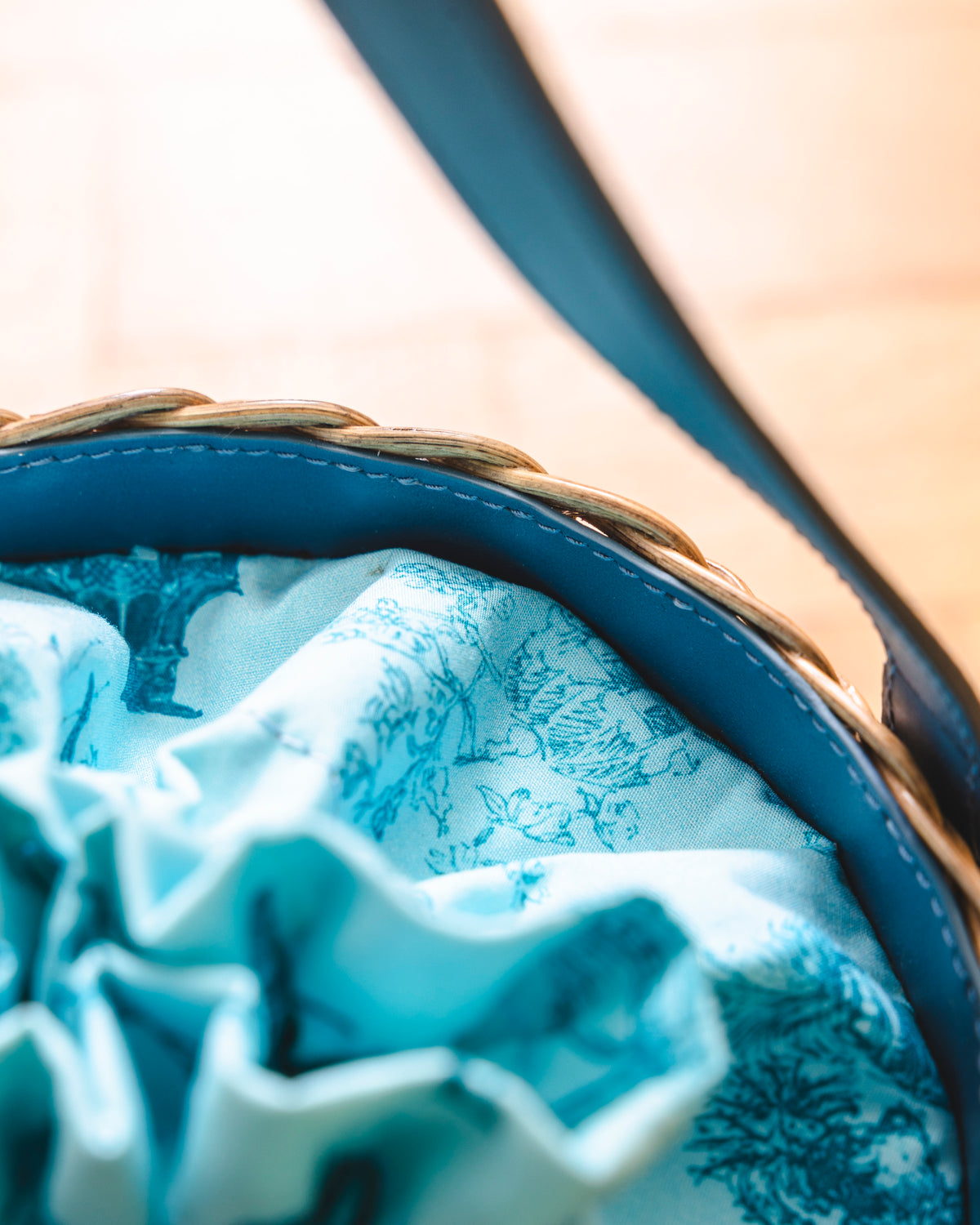Berry picking bag - blue