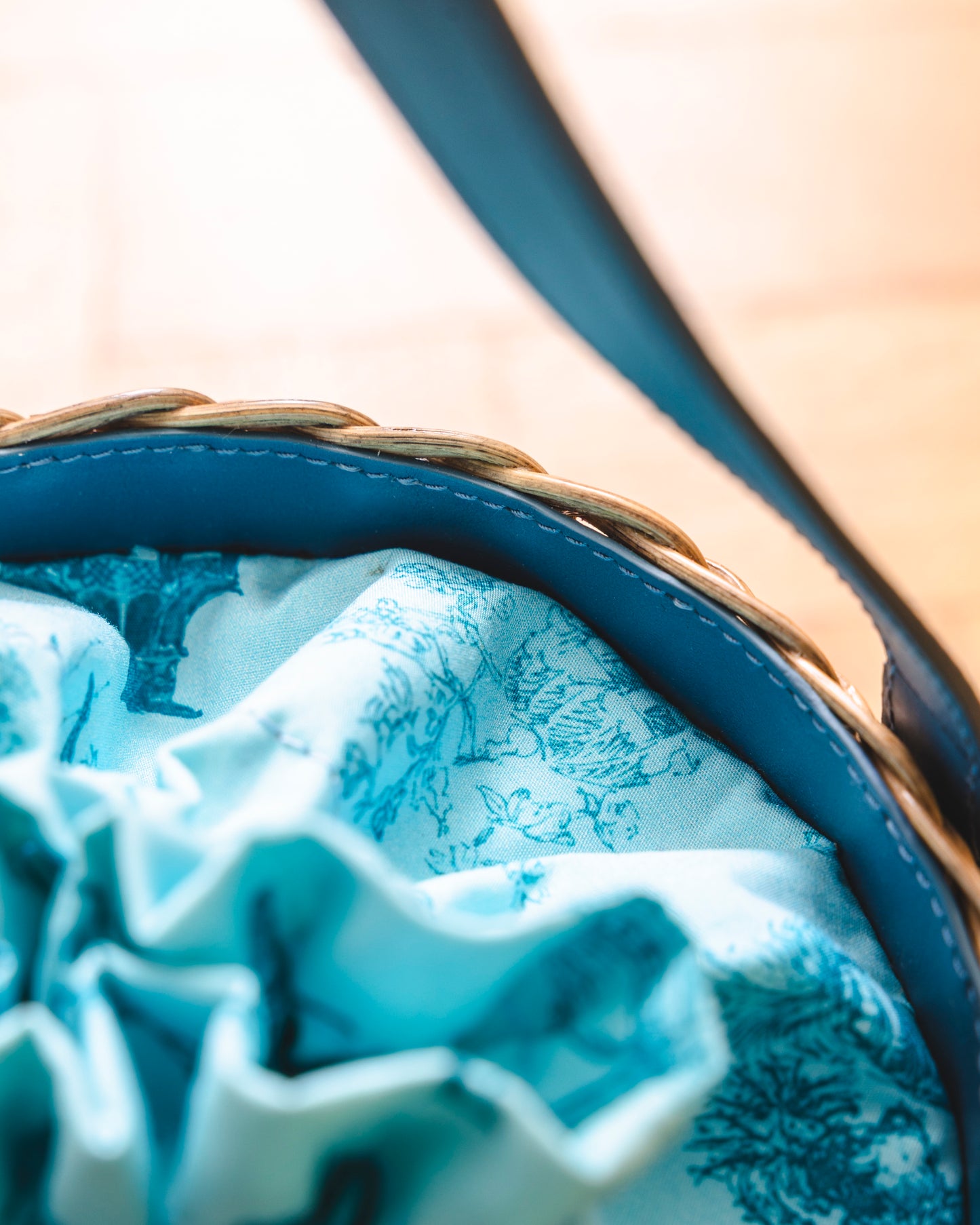 Berry picking bag - blue